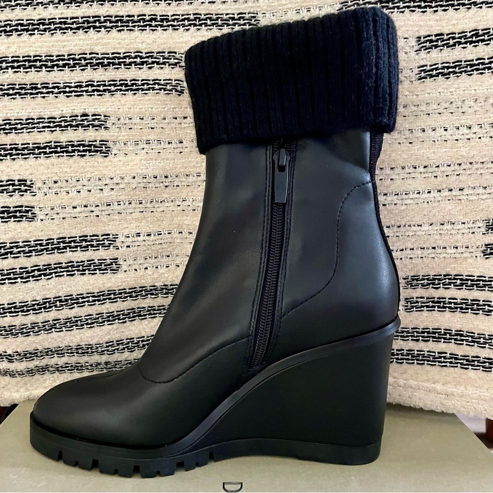 COPY - Donald Pliner Sindie 30 Stretch Zip Up Wedge Boots Size 6.5 NWT - Picture 12 of 12